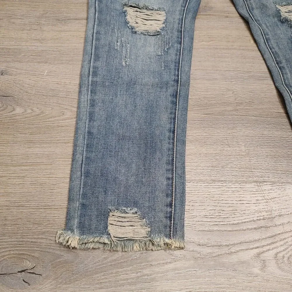 Signature Eight Women's‎ Jeans Sz Small Blue Denim Distressed Embellished TWEE
